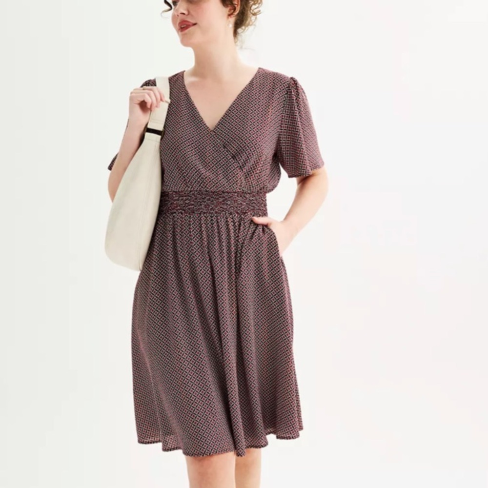 NWT Draper James Elegant Burgundy Patterned Dress size M